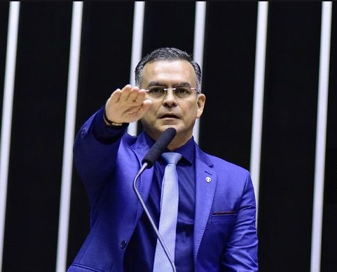 Suplente de Fufuca, Allan Garcês diz que continuará conservador e bolsonarista