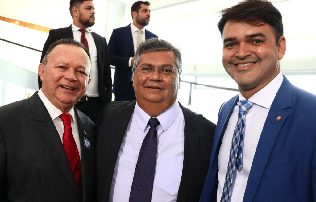 “Tem gente que traiu Flávio Dino, agora tenta ser herdeiro dele!”, diz Rubens Jr em indireta para Weverton