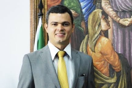 Juiz dá prazo de 72 horas para gestão de Léo Cunha apresentar cronograma para nomeação dos aprovados no concurso