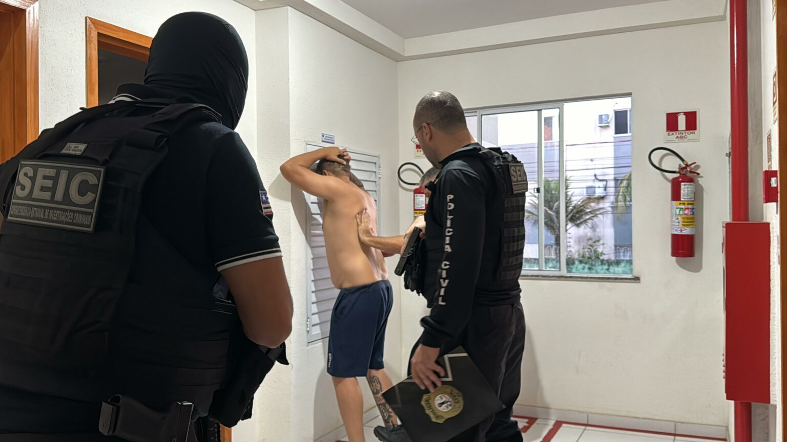 Nove pessoas são presas por roubo de carga de combustíveis em São Luís e veículos de luxo apreendidos