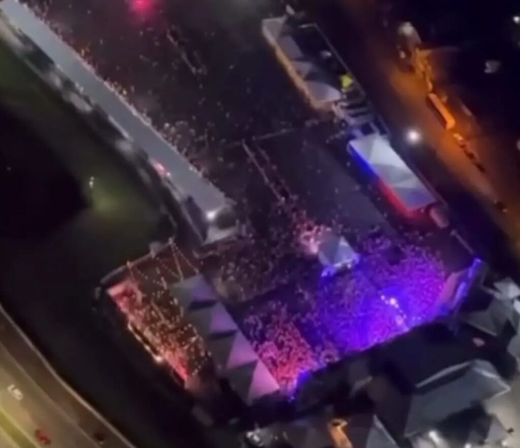 Com ingressos ao custo de R$ 150 e com patrocínio de R$ 1 milhão do governo, São João da Thay tem público abaixo da expectativa
