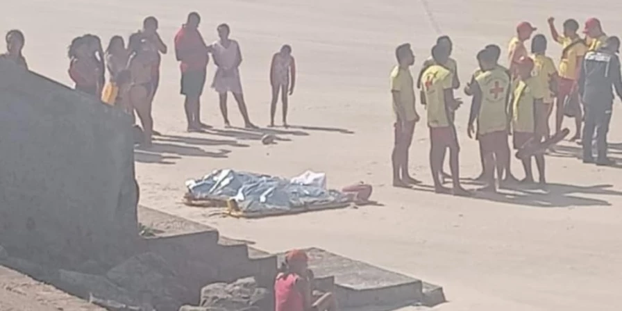No primeiro dia do ano, pai e mãe de adolescente morrem afogados na praia do Olho d'Água em São Luís