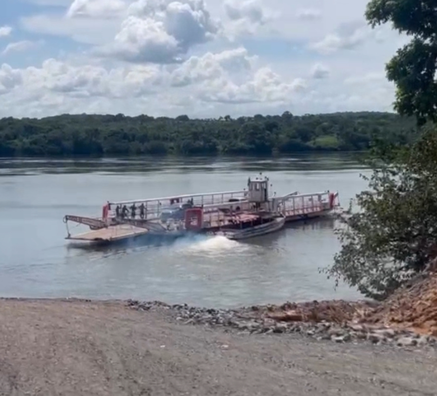 Após dois meses da tragédia da ponte em Estreito, Marinha ainda não liberou balsa confiscada para realizar travessia