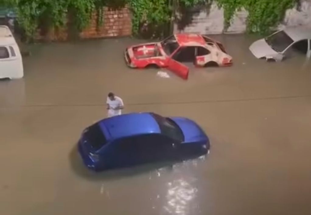 Forte chuva causa alagamentos deixando um rastro de prejuízos na Grande São Luís
