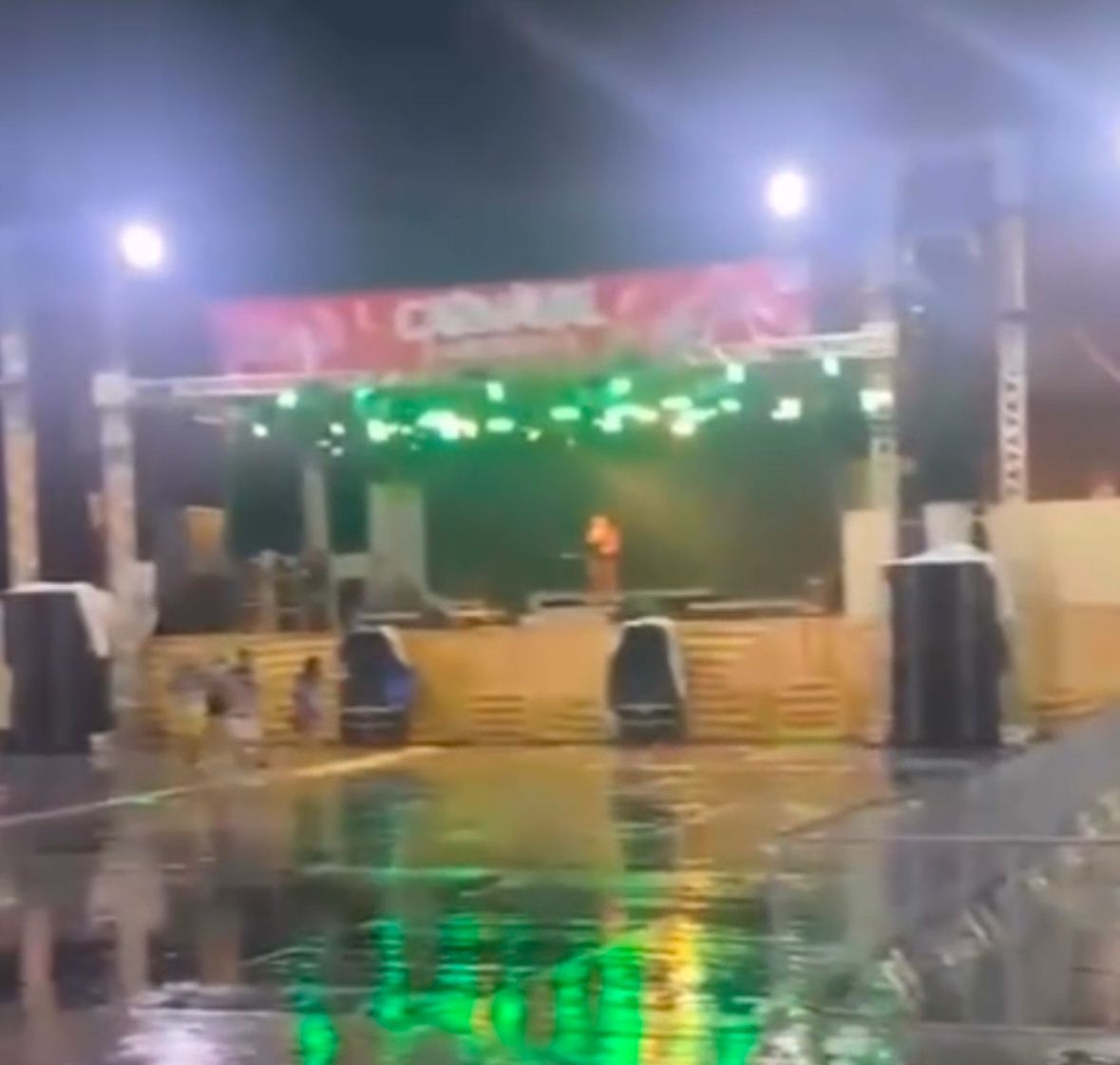 Mesmo sem “público”, cantor fez apresentação durante carnaval de Lago da Pedra no Maranhão