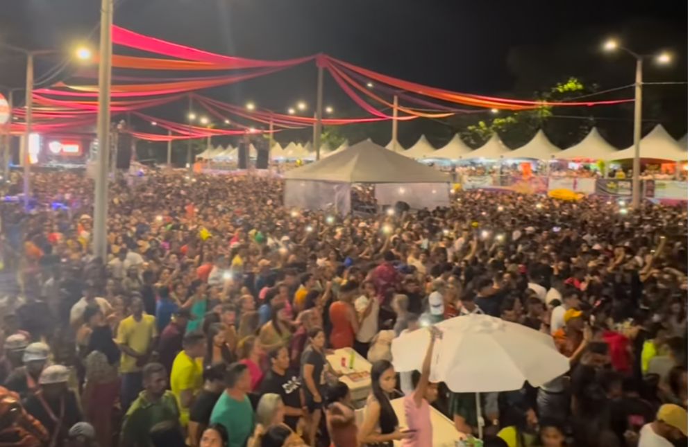 Mais de 50 mil pessoas em plena segunda-feira de Carnaval em Barra do Corda