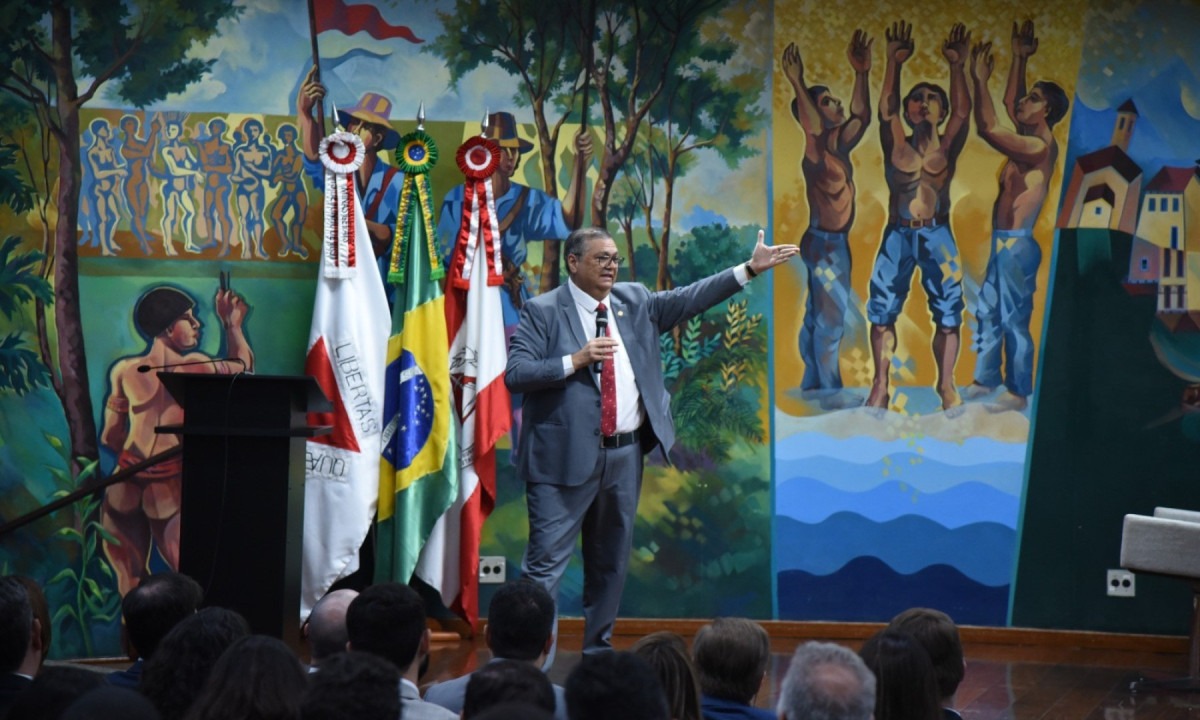 Flávio Dino afirma que críticas às urnas eletrônicas pertencem ao 