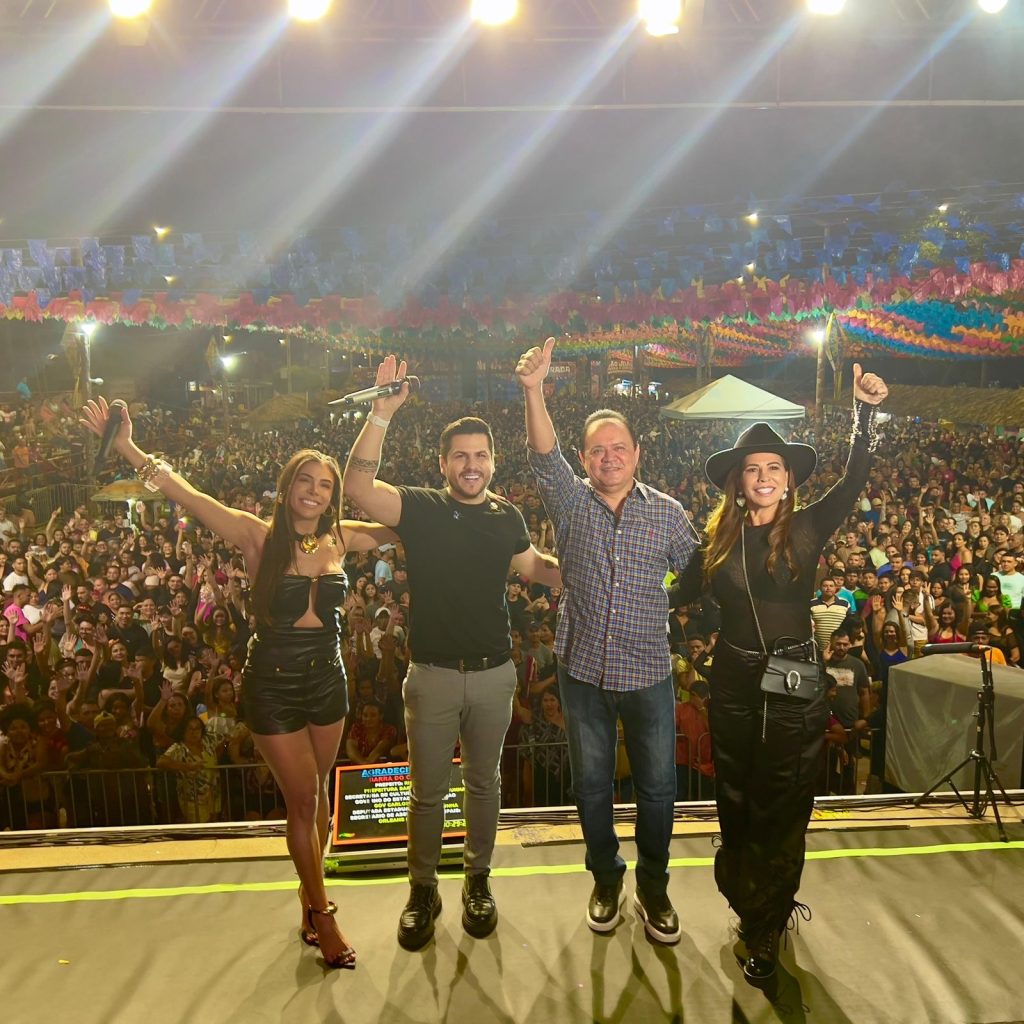 Magníficos canta para multidão no São João de Barra do Corda