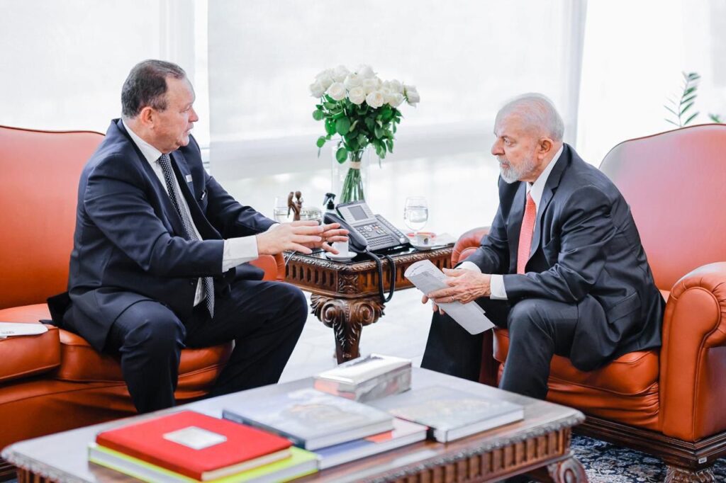 Brandão marca reunião com Lula para oficializar racha com aliados do ex-governador Flávio Dino e iniciar mudanças em secretarias