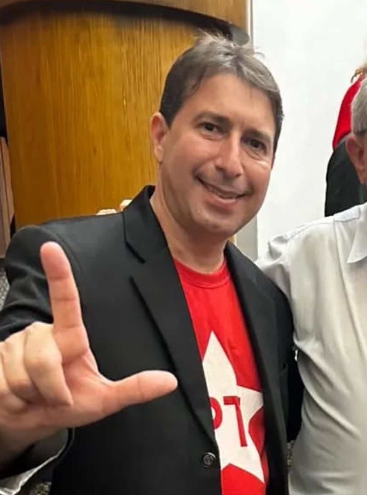 Ex-prefeito do Maranhão e vice-presidente do PT municipal de Godofredo Viana é preso por desvio de recursos da merenda escolar