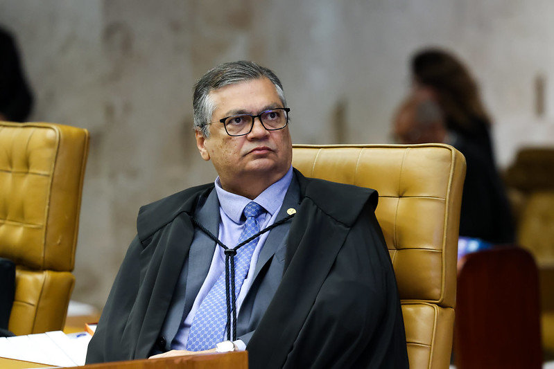 Ministro Flávio Dino barra emendas Pix com indícios de fraude em municípios