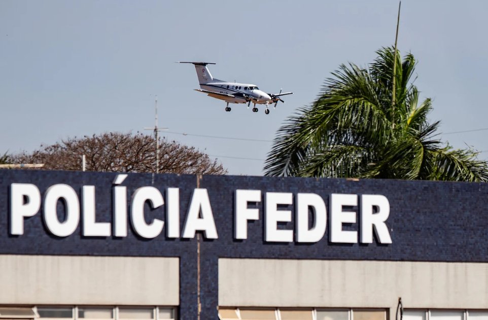Jatinho de R$ 2,8 milhões liga senador Weverton Rocha ao Careca do INSS, diz reportagem do Metrópoles
