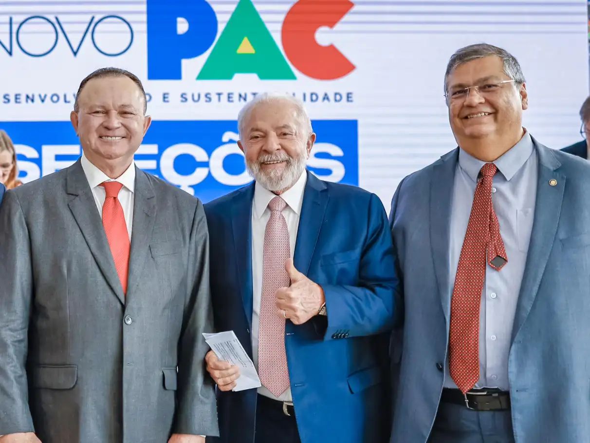 Lula cita Flávio Dino e pede união entre o grupo do ex-governador e do atual governador Brandão