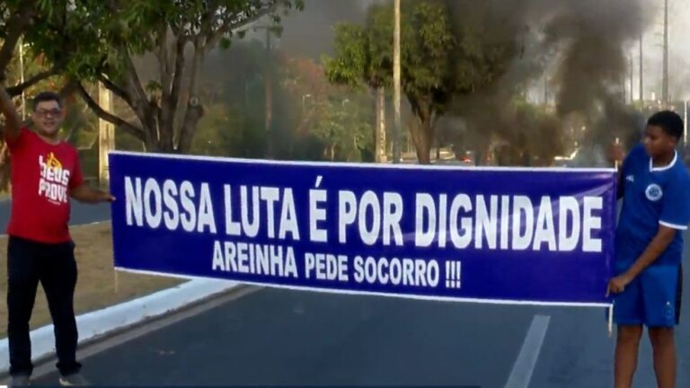 Moradores da Areinha bloqueiam Av. dos Africanos em protesto por infraestrutura