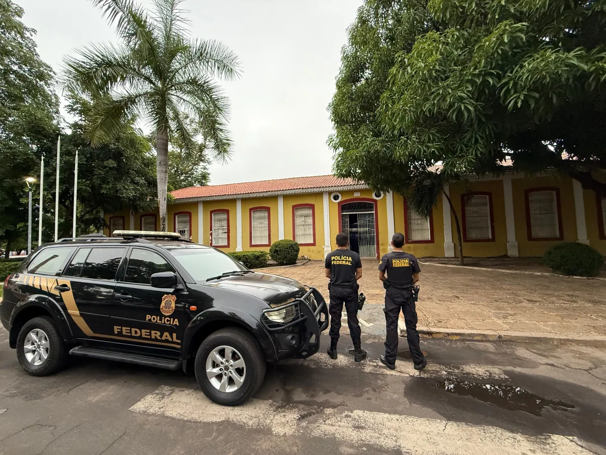 Operação mira “compra de renúncia” de candidatos por R$ 50 mil em Caxias no Maranhão e secretário que debochou da PF é um dos alvos