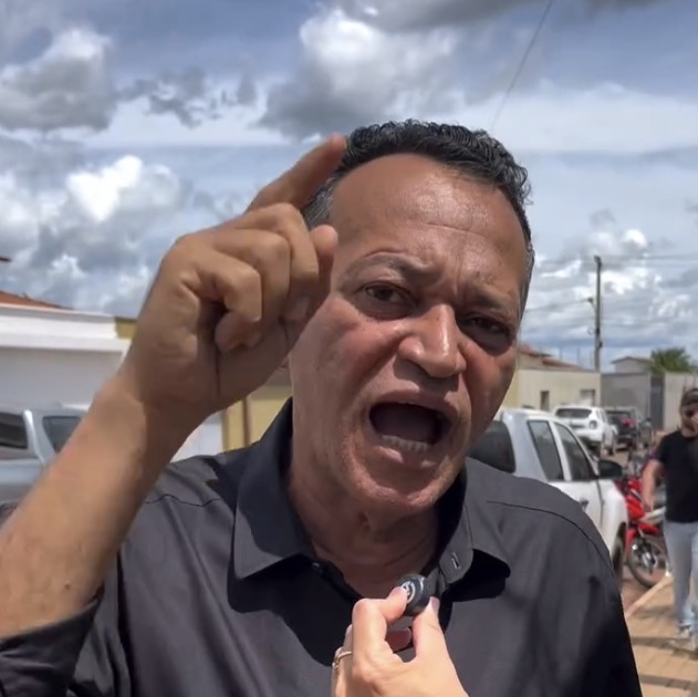 Prefeito de Grajaú ameaça romper com Brandão em meio à guerra política com Ricardo Arruda
