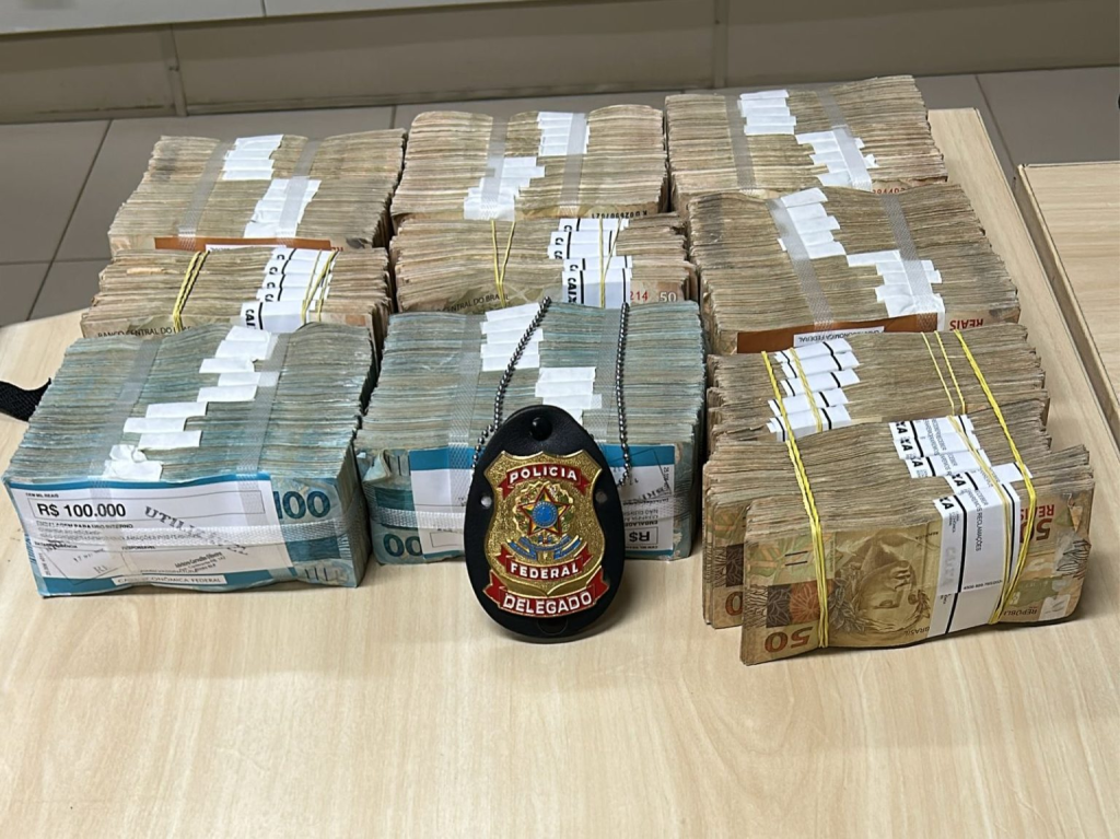 Polícia Federal apreende meio milhão em espécie após saque da conta de uma empresa em São Luís