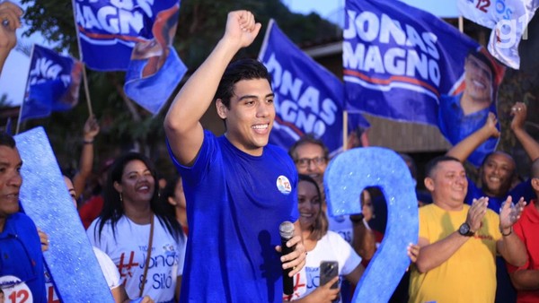 Justiça determina que gestão de Jonas Magno regularize transporte escolar em até 48 horas