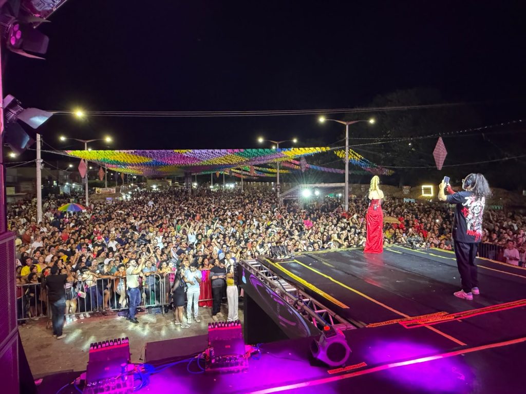 VÍDEO: Joelma arrasta multidão no encerramento do São João de Barra do Corda
