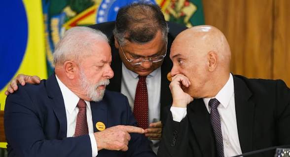 Campanha de Lula vê erro em pedido de vista de Dino em caso Moraes no STF e admite crescimento de Flávio Bolsonaro